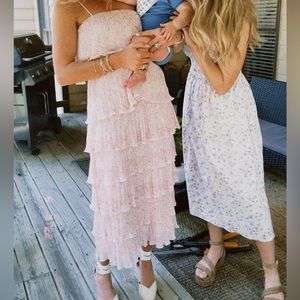 Lucy Paris Beautiful Light pink tiered dress